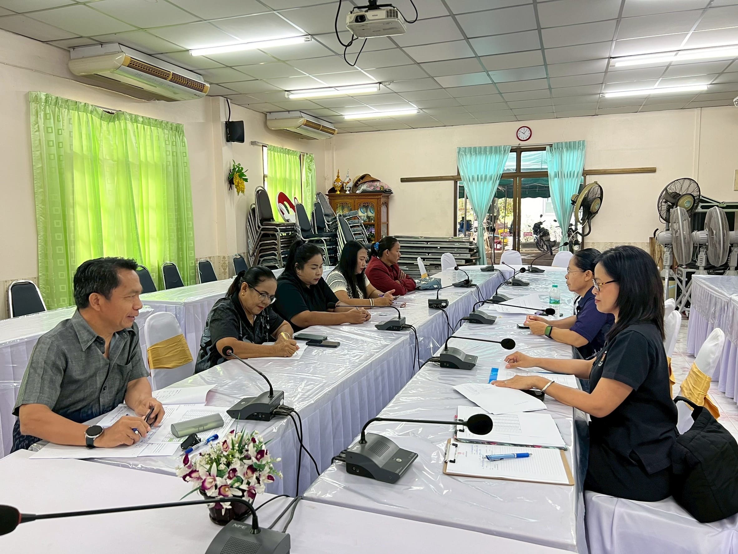  สพอ.เมืองพิษณุโลก ลงพื้นที่ติดตามและสนับสนุนการดำเนินงานกองทุนพัฒนาบทบาทสตรี ประเภทลูกหนี้ไกล่เกลี่ยข้อพิพาทกรณีผิดสัญญากองทุนพัฒนาบทบาทสตรีและประเภทเงินทุนหมุนเวียน